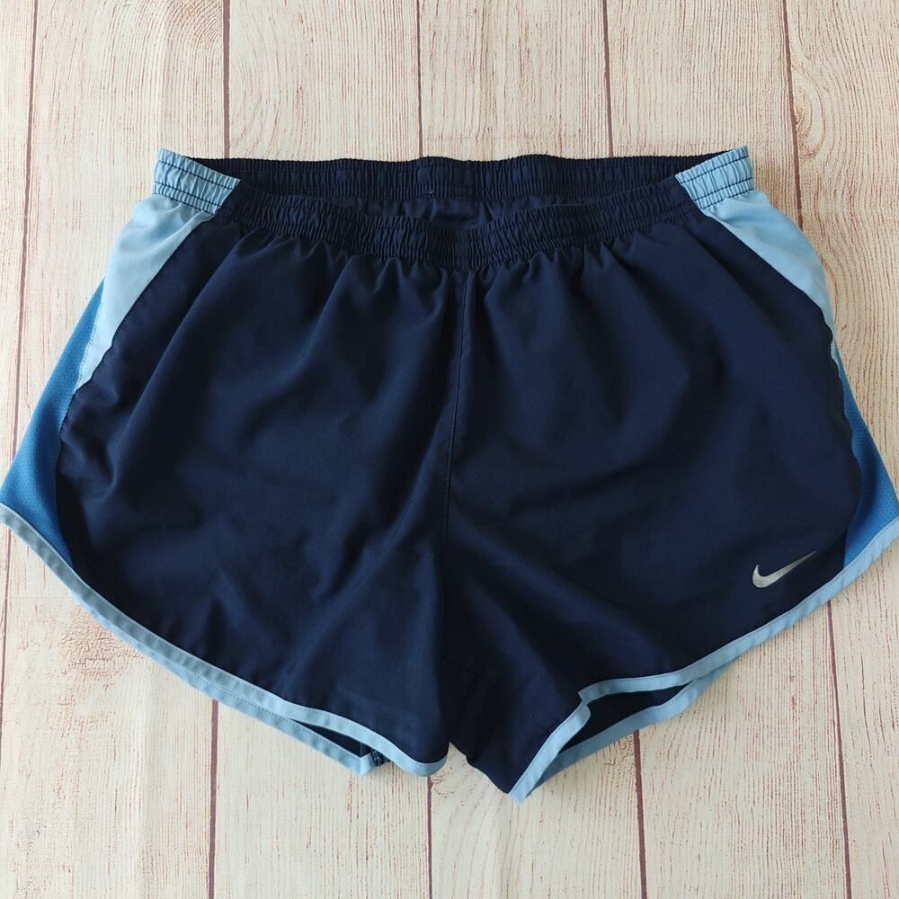 Nike Dri-Fit Tempo 3" running shorts sz M